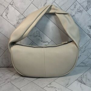 NWT Campsite Womens Off White Faux Leather Handbag